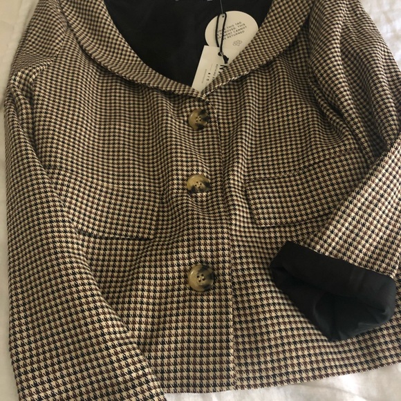 FABULOUS and ADORABLE  Brand New checked blazer - Picture 2 of 8